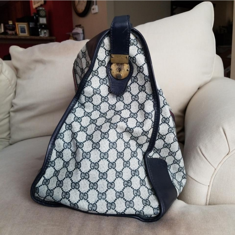 Authentic Vintage Gucci Duffle Carry on - Picture 10 of 11